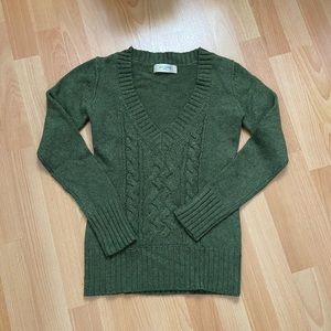 Old Navy V-Neck a Sweater